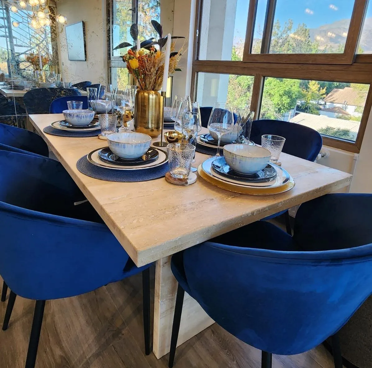Comedor Rustico de Travertino
